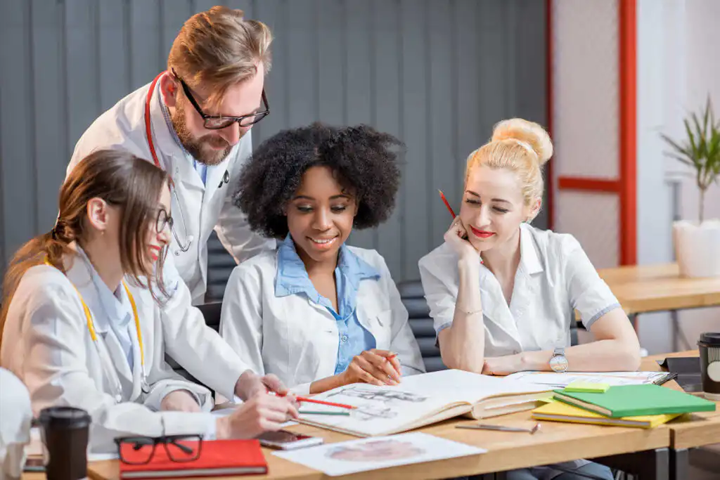 【2024年版】イタリア医学部の世界大学ランキングは?偏差値は?難易度を日本の医学部と比較してみた。 3 2wXlG3kzCpGWbgN1720886553 2