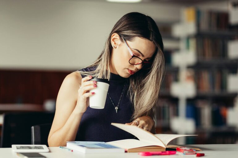 ヒューマニタス大学の医学部の難易度とは?合格率と実質倍率をイタリア医学生が徹底解説【2025年版】 4 getty images J7ctbVRhBKI unsplash 1