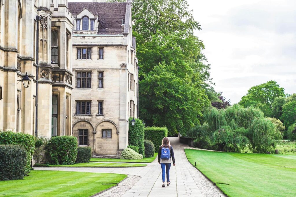 ビオメディコ大学とは?ローマにあるイタリア私立医学部を解説【大学紹介】 12 victoria heath b7CRDcwfNFU unsplash 1